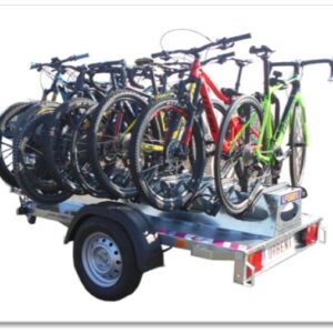 Remolque lleva 9 bicicletas